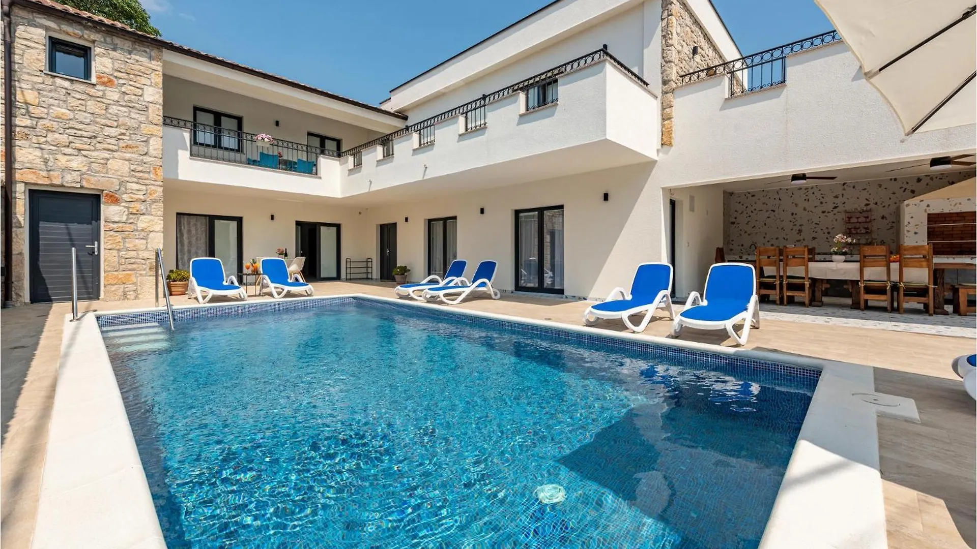 Awesome Home In Rastane Gornje With Wifi Gorica